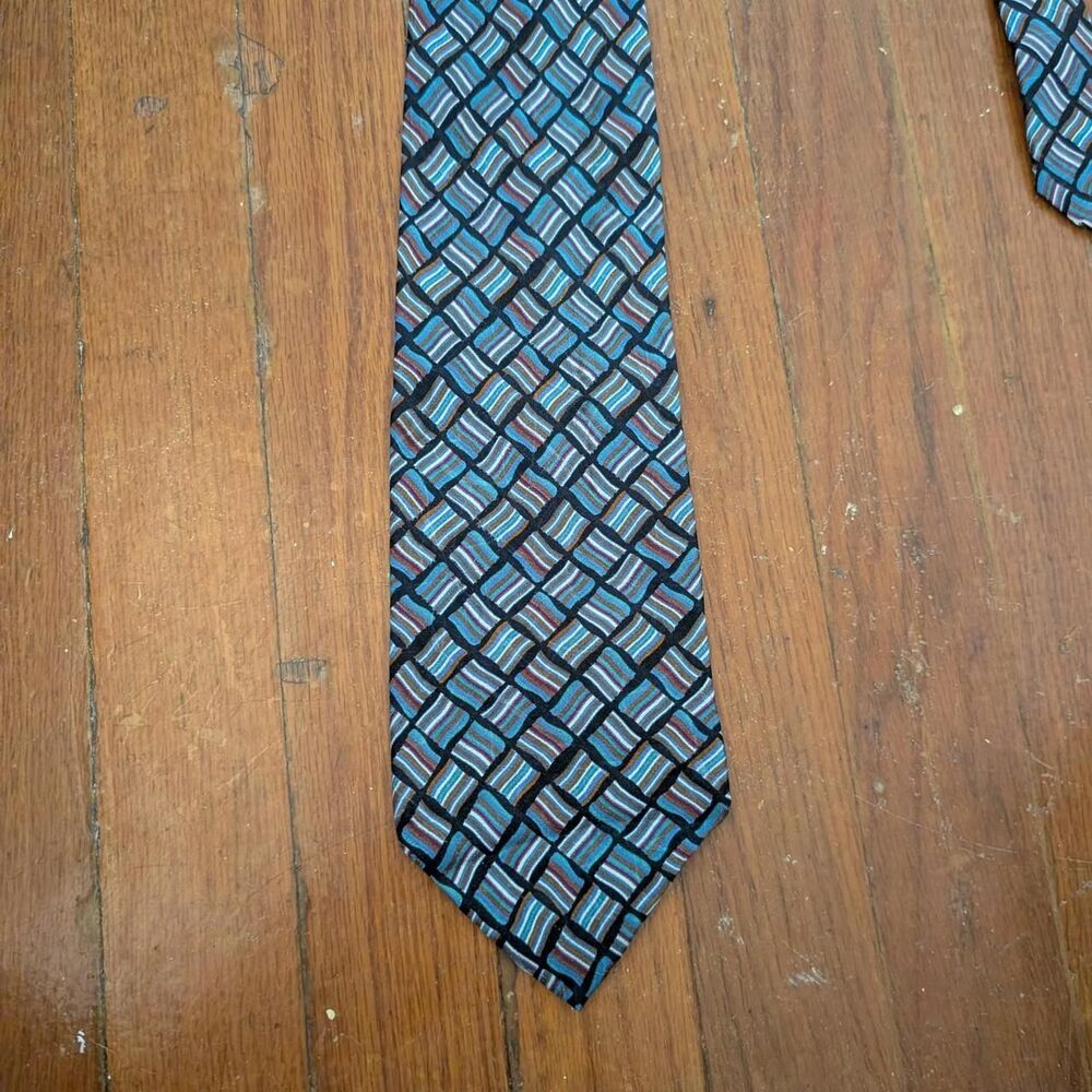 Jhane Barnes Men's Silk Tie